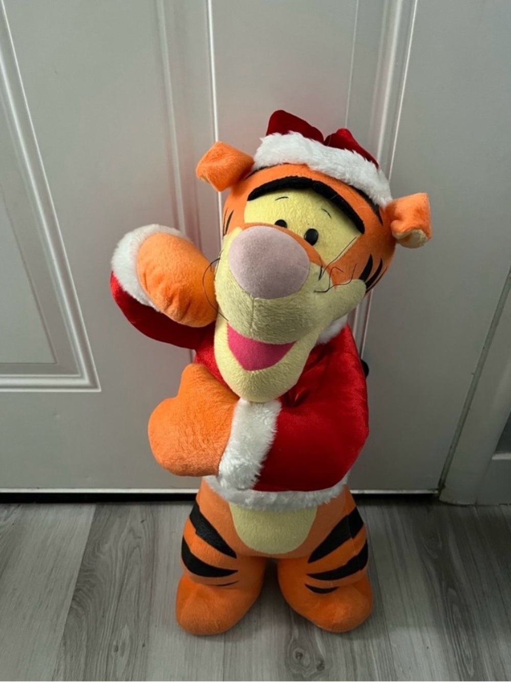 Disney Tigger Christmas Santa Claus Plush